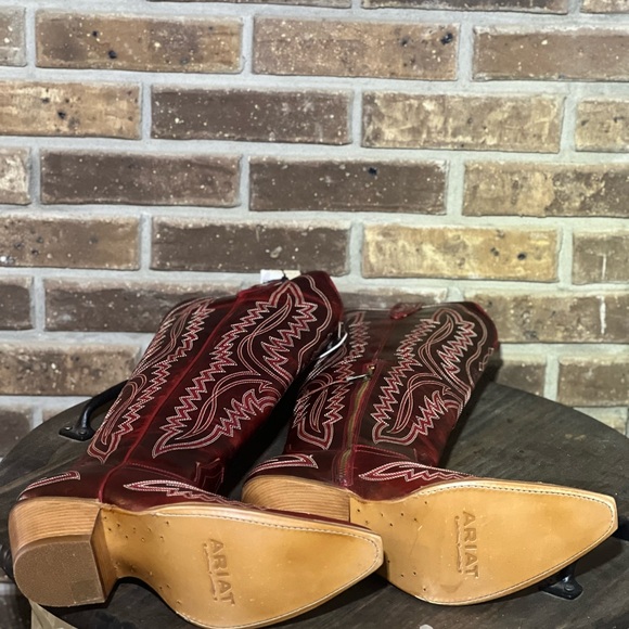 Ariat Women's Casanova Red Heeled Boots - Picture 4 of 5